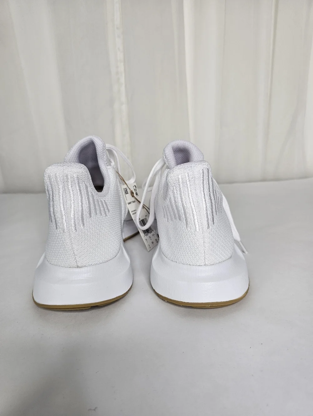 Adidas Orginals Swift Run Cloud White Gum Running Sneakers Men's 8 NEW Classic